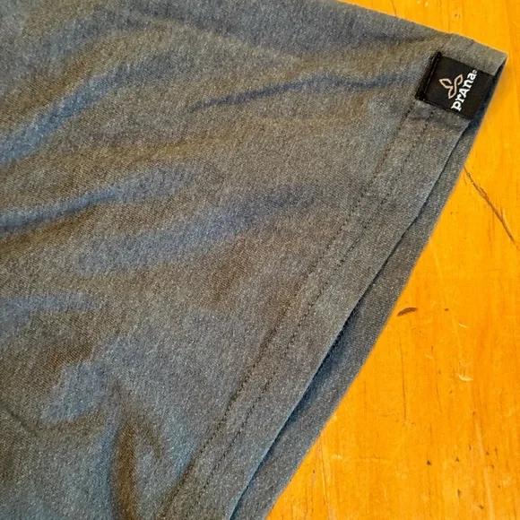 prAna Everyday Men’s XXL Yoga T-Shirt 100% Organic Cotton Gray - Picture 2 of 4